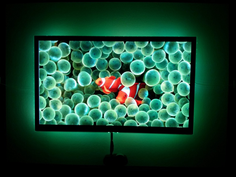 Файл:Ambilight 7.jpg